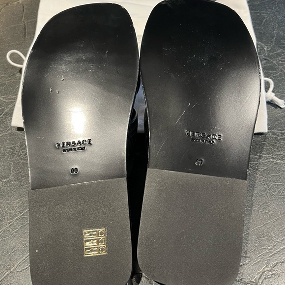 Versace Leather Sandals - Picture 4 of 4